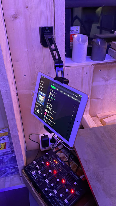 Tablet kitchen cabinet bracket or wall mounting 39 cm