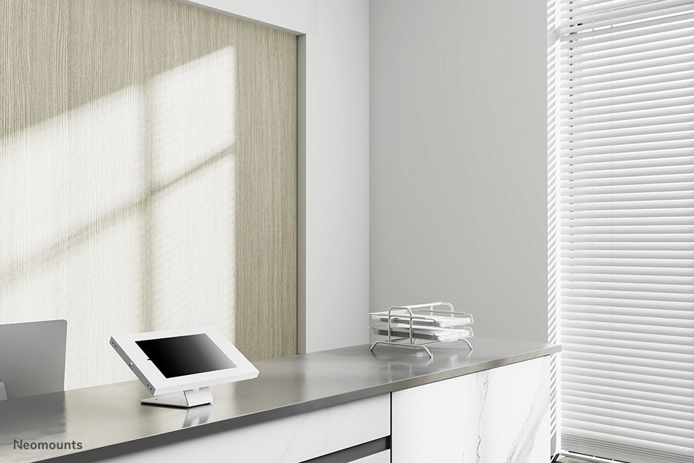 DS15-630WH1 rotatable table top/wall tablet holder for 9.7-11 inch tablets - White