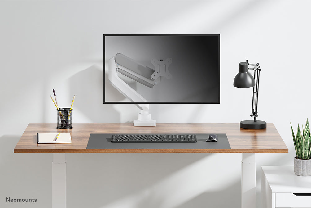 DS70-450WH1 full motion monitor desk mount for 17-42 inch screens - White