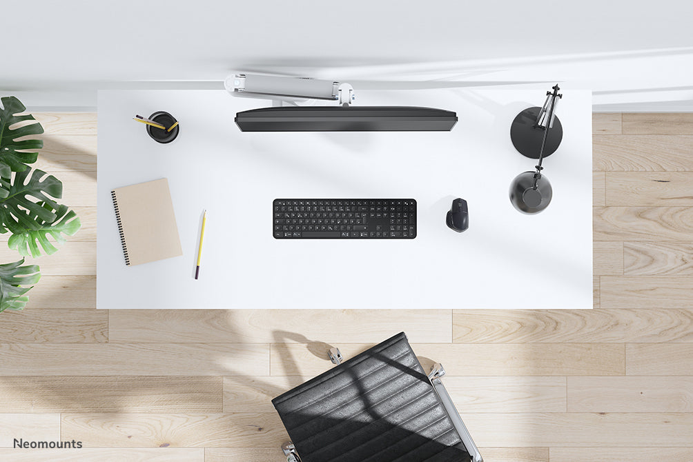 DS70-450WH1 full motion monitor desk mount for 17-42 inch screens - White