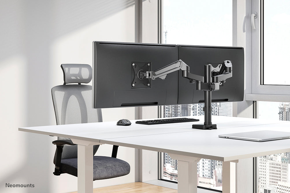 DS70-750BL2 full motion monitor desk mount for 17-27 inch screens - Black