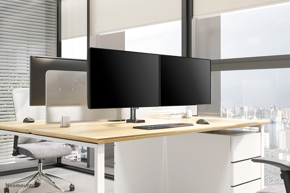 DS70-750BL2 full motion monitor desk mount for 17-27 inch screens - Black