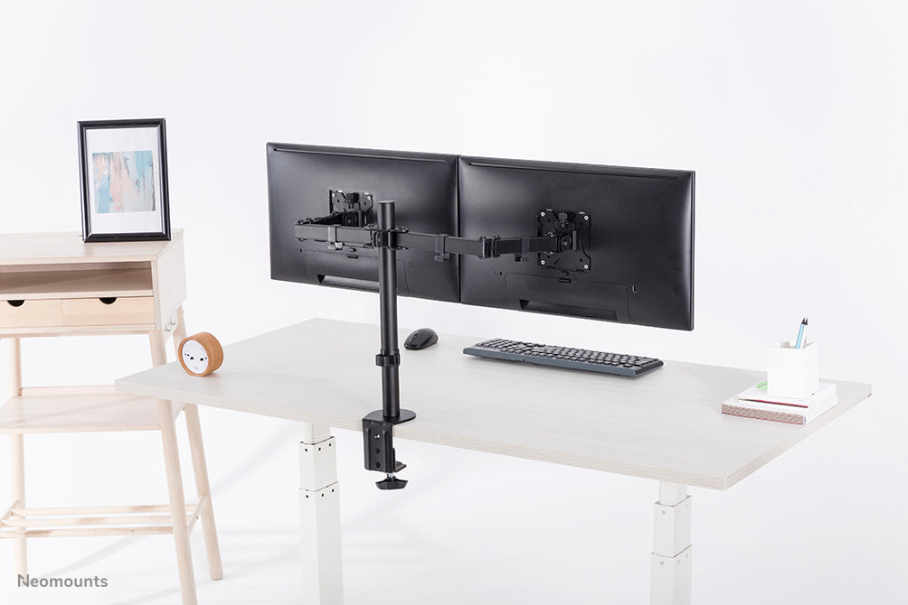 FPMA-D550DBLACK is a desk support for 2 flat screens up to 32 inches - Black