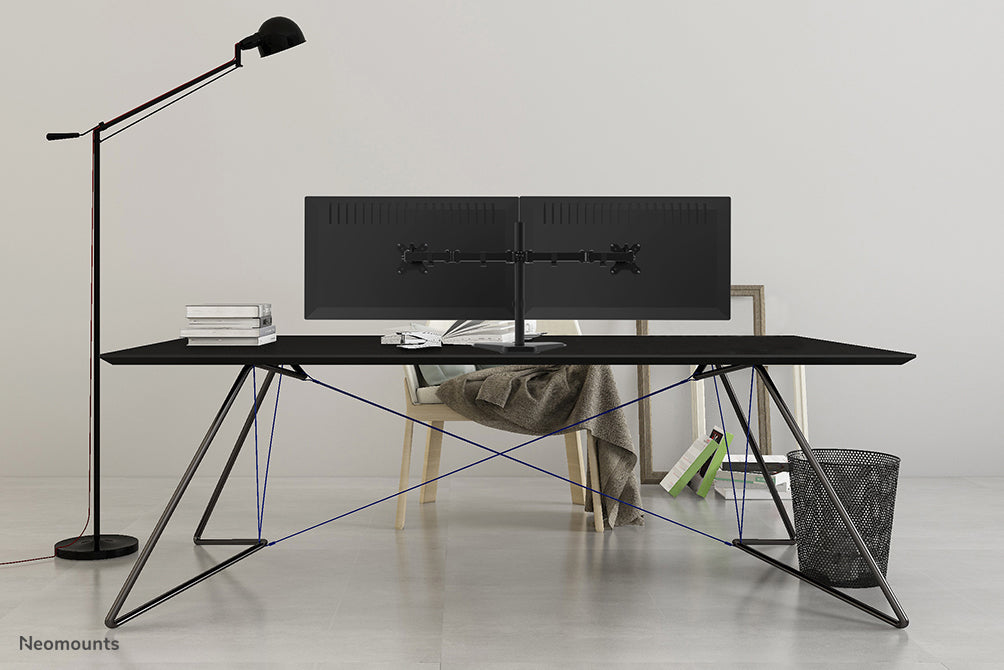 FPMA-D550DDBLACK is a desk support for 2 flat screens up to 32 inches.
