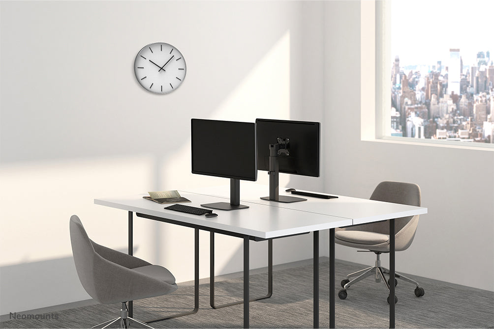 FPMA-D865BLACK is a desk support for flat screens up to 32 inches (81 cm).