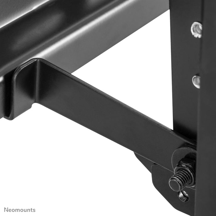 LED-VW500BLACK is a flat video wall wall mount for screens up to 75 inches (191 cm).