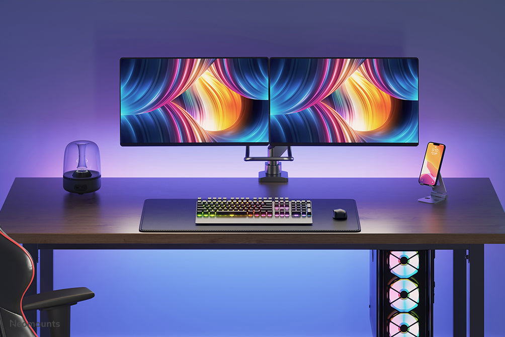 NM-D775DXBLACK is a gas-suspended desk support with crossbar and lever for flat screens up to 32 inches (81 cm).