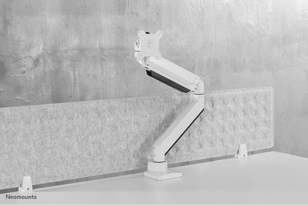 NM-D775WHITEPLUS is a gas-suspended desk support for curved monitors up to 49 inches (124 cm) - White