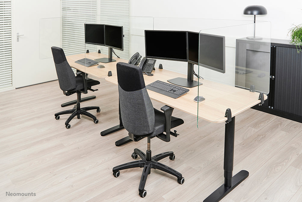 NS-GLSPROTECT160 is a durable 158 cm glass screen that provides distance protection in the workplace - Tempered, transparent glass, 100% recyclable