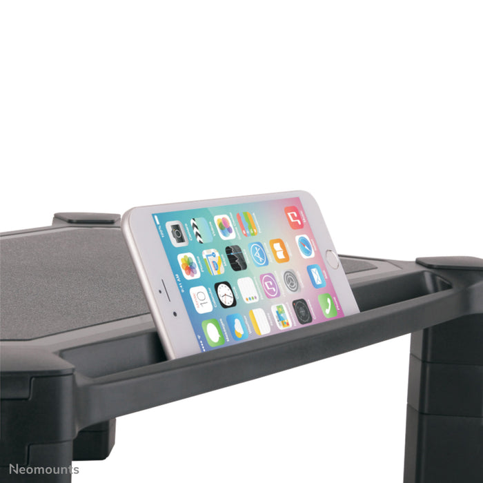 NSMONITOR20 is a booster for a monitor or laptop.