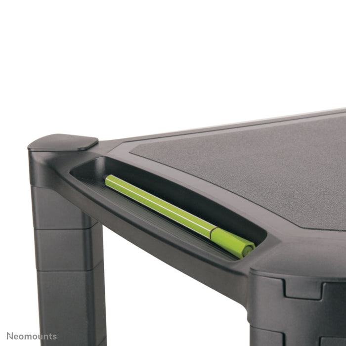 NSMONITOR20 is a booster for a monitor or laptop.