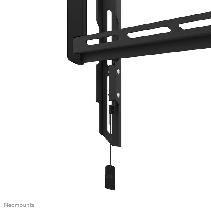 WL30-550BL16 flat wall mount for 40-75 inch screens - Black