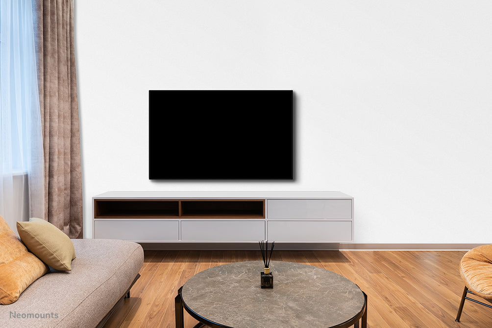 WL30S-850BL16 flat wall mount for 40-82 inch screens - Black