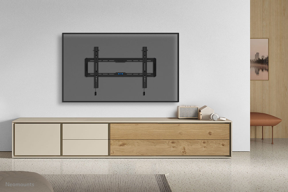 WL35-550BL16 tilting wall mount for 40-75 inch screens - Black