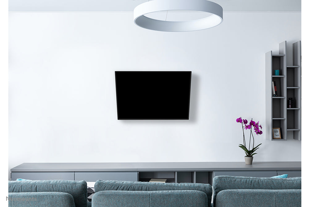 WL40S-840BL12 full motion wall mount for 32-55 inch screens - Black