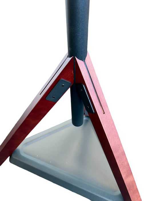 Solid, elegant TRI-pod standard up to 65" VESA 600x400